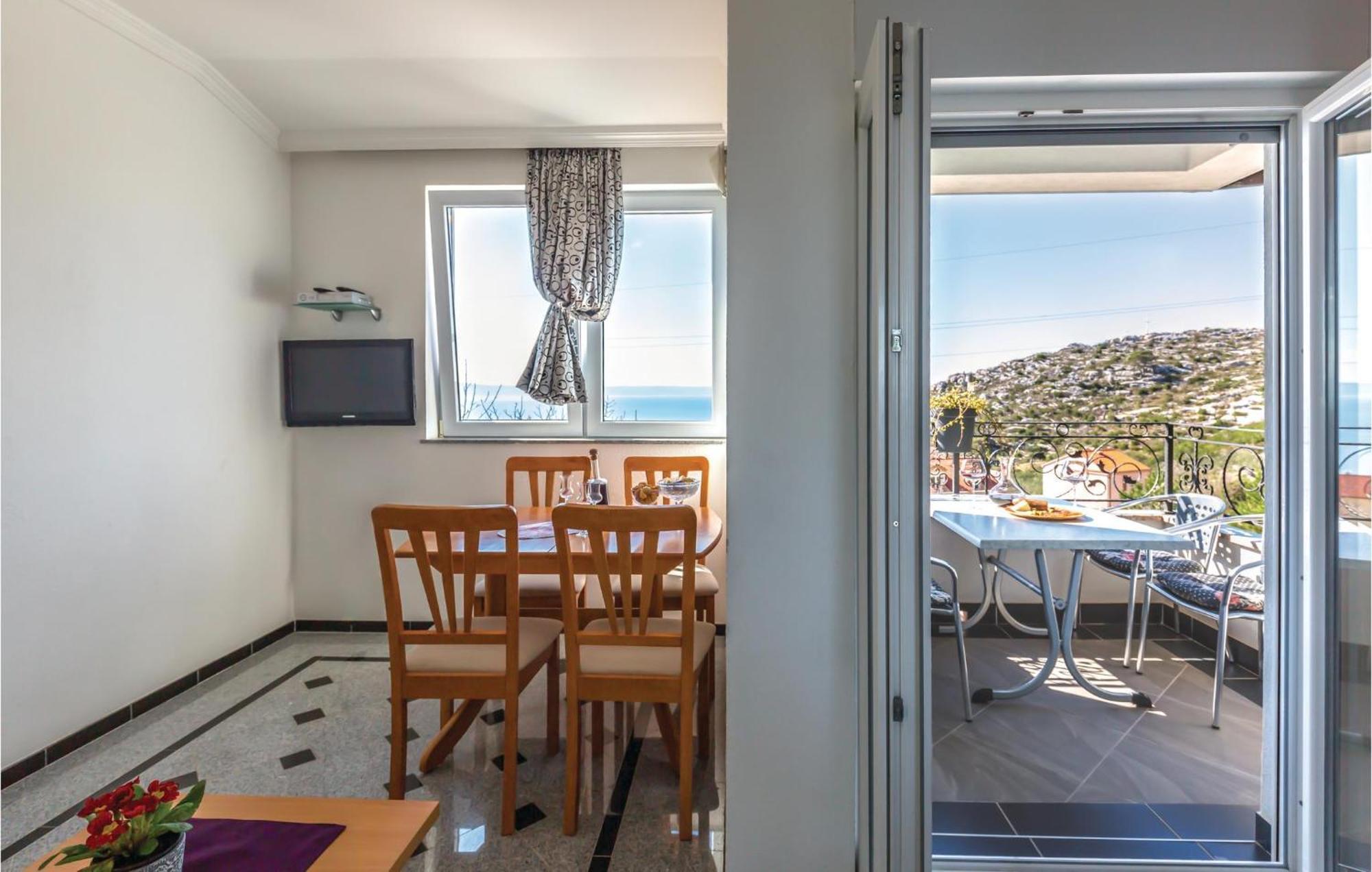 Amazing Apartment In Makarska With House Sea View Extérieur photo